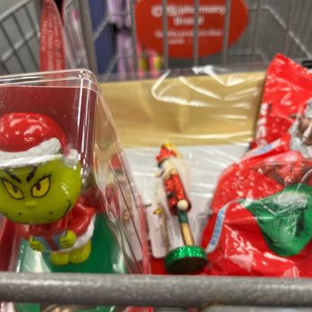 CVS Pharmacy - 1/4/23: 50% off Christmas! - Drugstores Near Me - Trinity, Florida