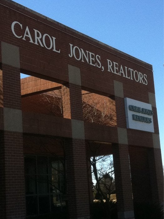 CAROL JONES Contact Agent 3600 S National Ave, Nixa, Missouri