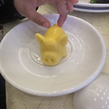 Pearl Bay Manor - Piggy shaped mango jelly - Dim Sum Near Me - Dublin, California Pearl Bay Manor - Piggy shaped mango jelly - Dim Sum Near Me - Dublin, California