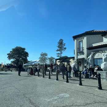 Magnolia Table - The line to get in line - Breakfast & Brunch Near Me - Waco, Texas