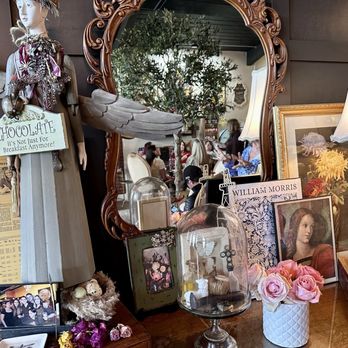 Pic Chocolate Cafe - Chocolatiers & Shops Near Me - Pompano Beach, Florida