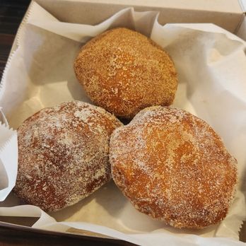 Penny's Waikiki Malasadas - Donuts Near Me - Honolulu, Hawaii Penny's Waikiki Malasadas - Donuts Near Me - Honolulu, Hawaii