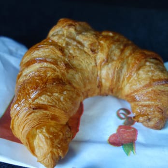 Boulangerie M. & Mme Torres - Butter croissant - Bakeries Near Me - Lyon, 69