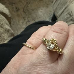 Koehler's Jewelers - I Love the guard they ordered for the heart diamond. Claddaugh complete!