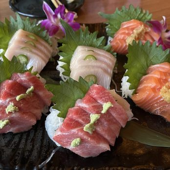 Taisho - Yellowtail, salmon, and toro sashimi - Sushi Bars Near Me - Sherman Oaks, California