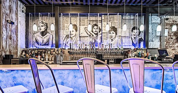 Mellow Mushroom by null