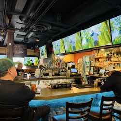 Fuel Sports Grill - Lots of TVs