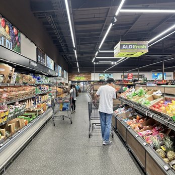 ALDI - Fellow shoppers - Grocery Near Me - Torrance, California ALDI - Fellow shoppers - Grocery Near Me - Torrance, California