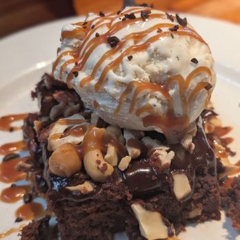 Hillstone - 10/10 dessert - New American Near Me - Santa Monica, California