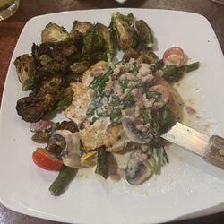 Montague's Restaurant - Chicken Ellen