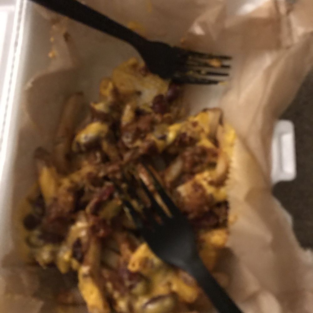 Meat & Potato Eatery-McHenry - Chili cheese fries yummy just to many beans don't like that - Sandwiches Near Me - Mchenry, Illinois Meat & Potato Eatery-McHenry - Chili cheese fries yummy just to many beans don't like that - Sandwiches Near Me - Mchenry, Illinois