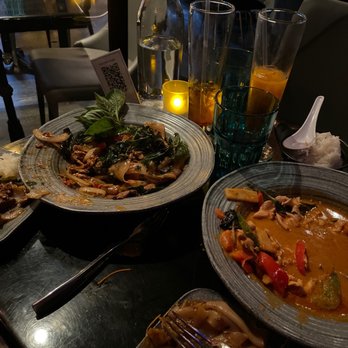 ViV - Thai Near Me - New York, New York