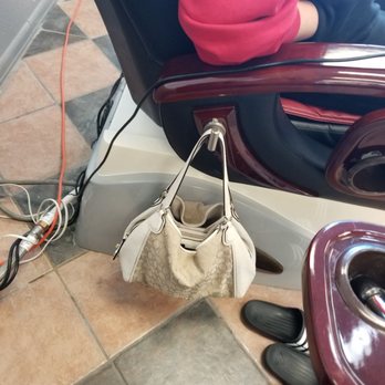Pink & White Nails Spa - Purse hangers - Nail Salons Near Me - Tucson, Arizona