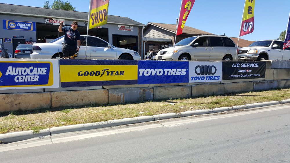 HENDERSON COUNTY AUTOMOTIVE 1953 Spartanburg Hwy, Hendersonville