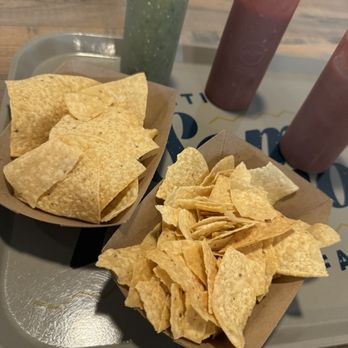 Someburros - South Chandler - My tray of chips was crumbs but they replaced them for me - Mexican Near Me - Chandler, Arizona