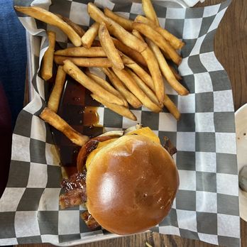 The Trailside - New American Near Me - West Newton, Pennsylvania