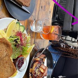 Mundvoll - Schnitzel, pancakes, and salmon breakfast place