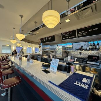 Sunliner Diner - Diners Near Me - Pigeon Forge, Tennessee Sunliner Diner - Diners Near Me - Pigeon Forge, Tennessee