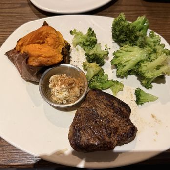 Outback Steakhouse - Steak - Steakhouses Near Me - Miami, Florida Outback Steakhouse - Steak - Steakhouses Near Me - Miami, Florida