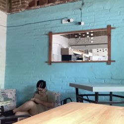 Cafe Paraiso - Too busy to help me with my order
