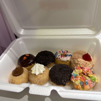 Yonutz - 4 pc Mini Donuts. - Donuts Near Me - Spring Valley, Nevada Yonutz - 4 pc Mini Donuts. - Donuts Near Me - Spring Valley, Nevada