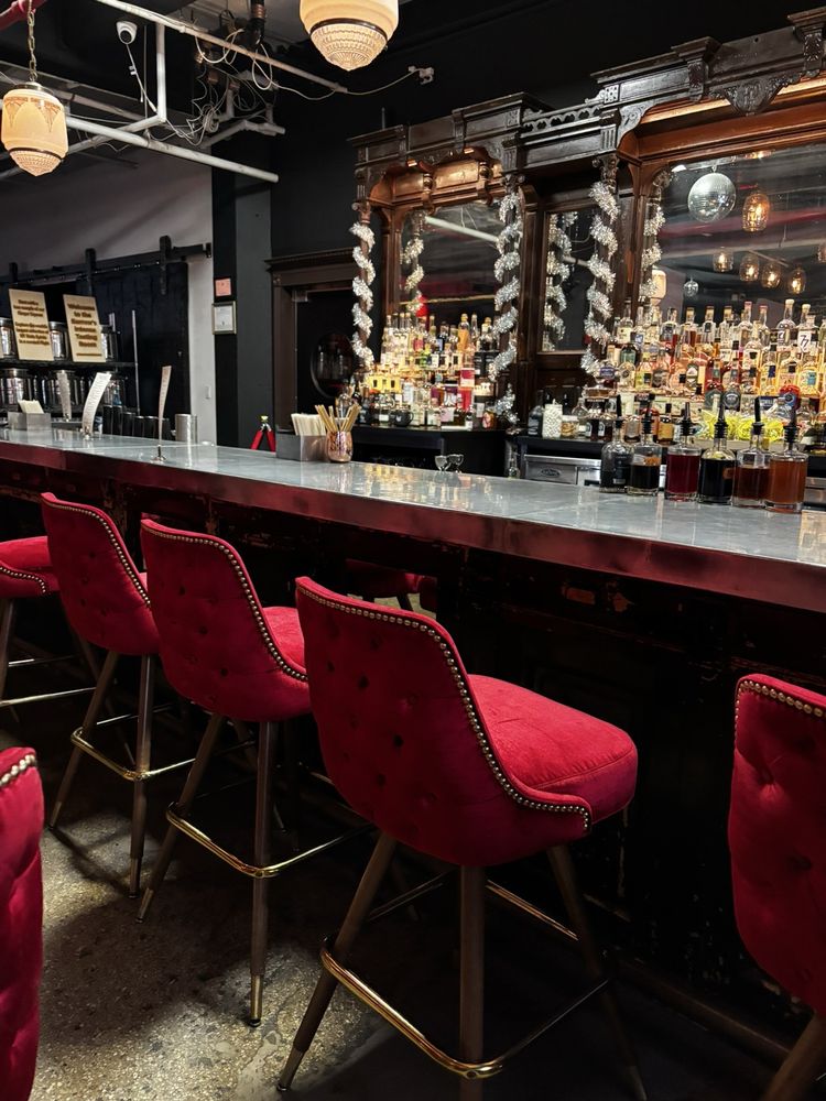 Barrow’s Intense NY Tasting Room