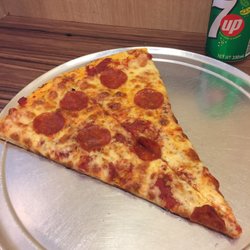 Paisano's Pizzeria
