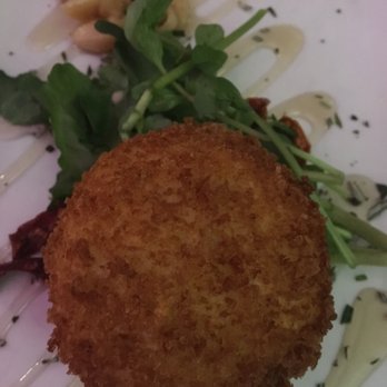 Weinkeller - Fried goat cheese - Wine Bars Near Me - Niagara Falls, Ontario Weinkeller - Fried goat cheese - Wine Bars Near Me - Niagara Falls, Ontario