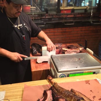Black's Barbecue Lockhart - Cuttin meat - Barbeque Near Me - Lockhart, Texas Black's Barbecue Lockhart - Cuttin meat - Barbeque Near Me - Lockhart, Texas