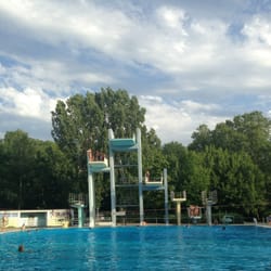 Freibad Neckarhalde - Die Sprungtürme