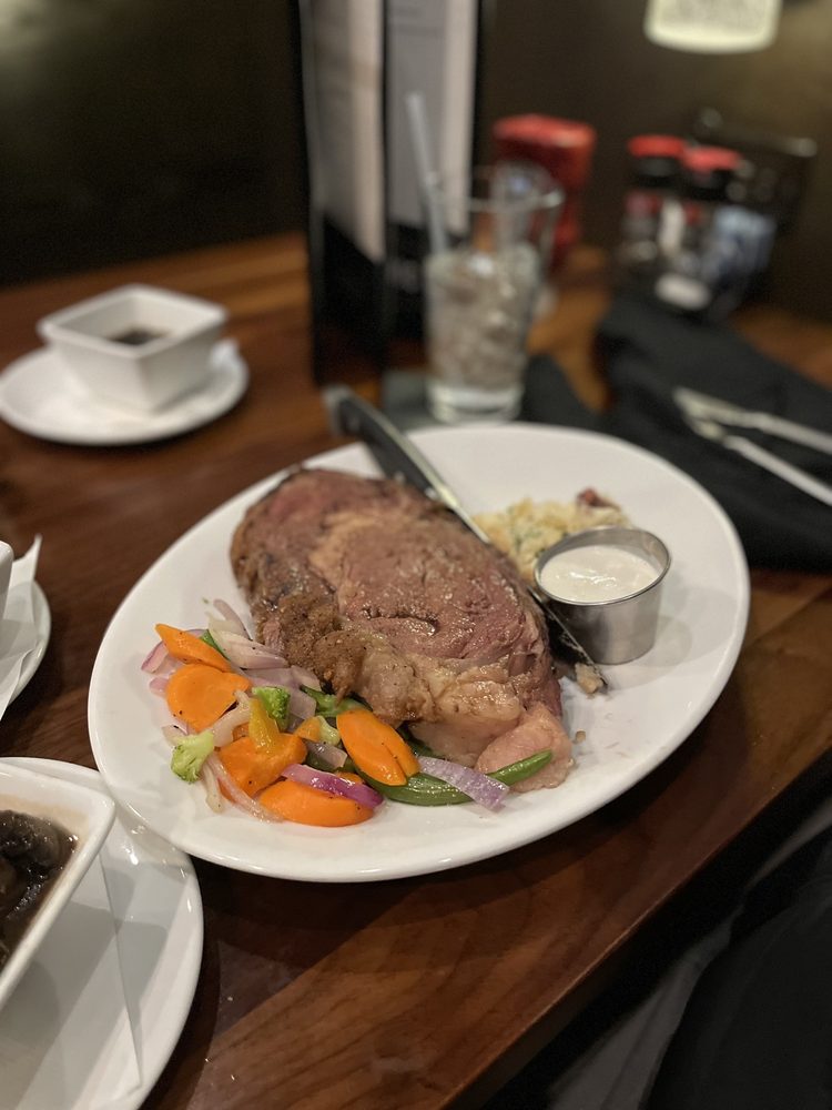 Social spots from Lyric Kitchen · Bar