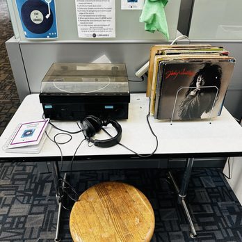 CCNY Cohen Library - Record Listening Station - 2nd Floor Cohen Library - Libraries Near Me - New York, New York CCNY Cohen Library - Record Listening Station - 2nd Floor Cohen Library - Libraries Near Me - New York, New York