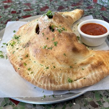 Wall ST Pizza - Calzone - Pizza Near Me - Culver City, California