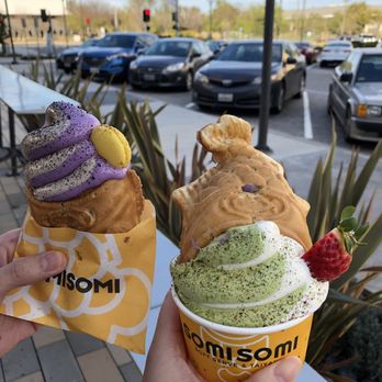 Somisomi - Oreo & ube swirl and matcha & milk swirl - Desserts Near Me - Cupertino, California