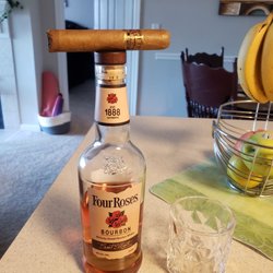 Saylors Cigars & Gifts - Stress relief