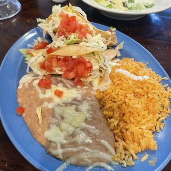 Los Amigos - Asada crunchy taco plate - Mexican Near Me - Helendale, California