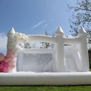 Happy Bounce House - White bounce house - Bounce House Rentals Near Me Happy Bounce House - White bounce house - Bounce House Rentals Near Me
