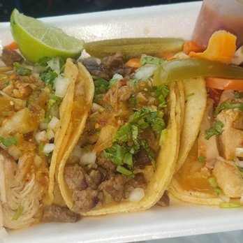 Tacos Etzatlan - Chicken, Carnitas and Carne Asada On Richmond Parkway - Food Trucks Near Me - Richmond, California Tacos Etzatlan - Chicken, Carnitas and Carne Asada On Richmond Parkway - Food Trucks Near Me - Richmond, California