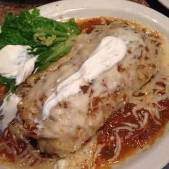 Los Compadres - Chicken Super Burrito - Mexican Near Me - Long Beach, California Los Compadres - Chicken Super Burrito - Mexican Near Me - Long Beach, California