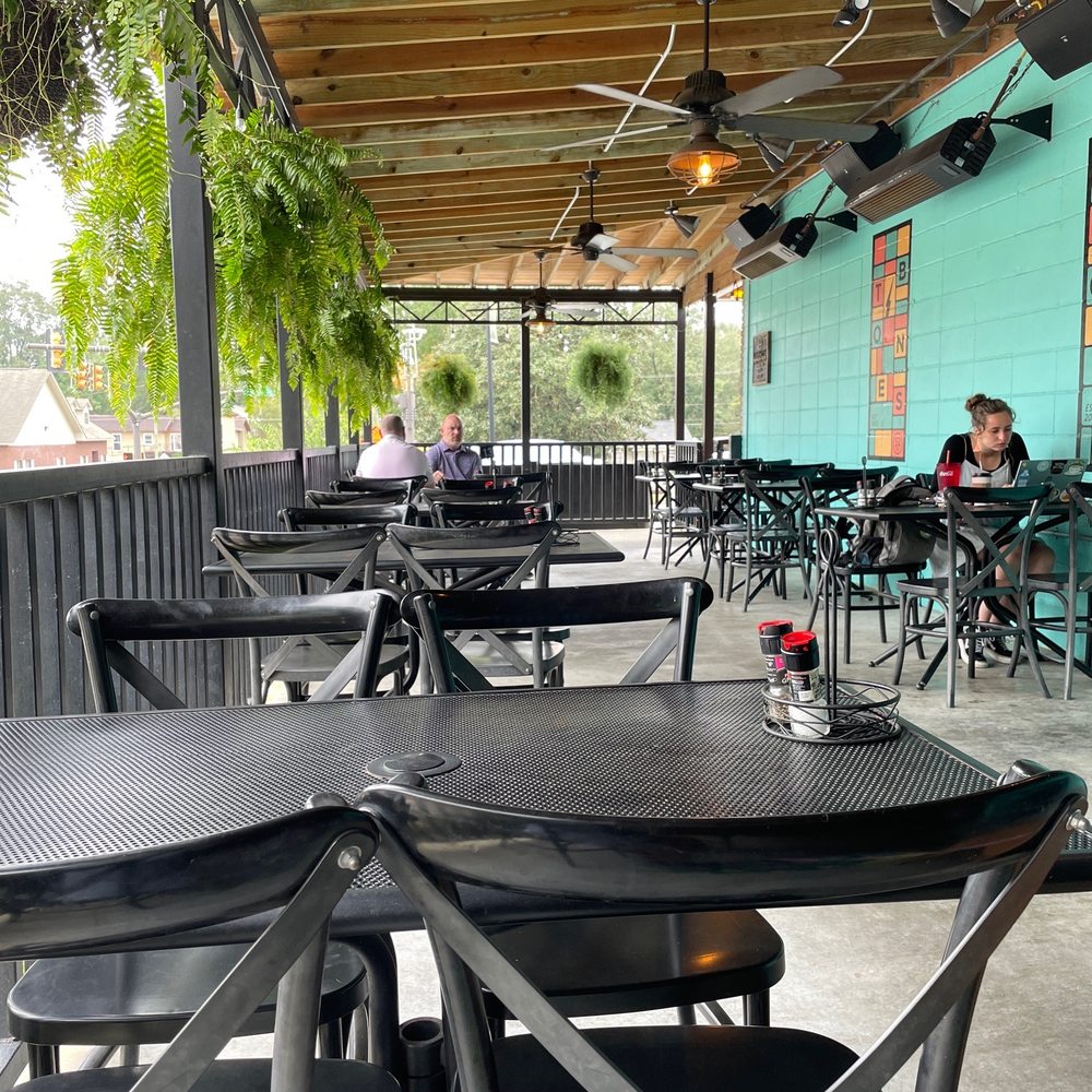 outdoor dining area outdoor dining area