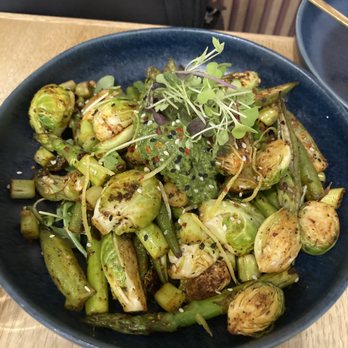Aunts et Uncles - Mofongo & Mixed greens warm salad! - Vegan Near Me - Brooklyn, New York