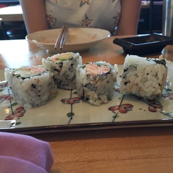 Kiku Sushi - California Roll - Japanese Near Me - Berkeley, California