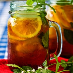 Grilled Addiction - Fresh made ice tea that can be added to fresh homemade lemonade for an Arnold Palmer!