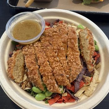Kind burgers - Harvest salad - Vegan Near Me - San Antonio, Texas Kind burgers - Harvest salad - Vegan Near Me - San Antonio, Texas