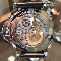 Panerai Boutique - A Luminor Due