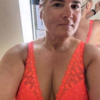 Lane Bryant - LANE BRYANT BEAUTY CUSTOMER: SIERRADAWN - Department Stores Near Me - Portland, Oregon Lane Bryant - LANE BRYANT BEAUTY CUSTOMER: SIERRADAWN - Department Stores Near Me - Portland, Oregon