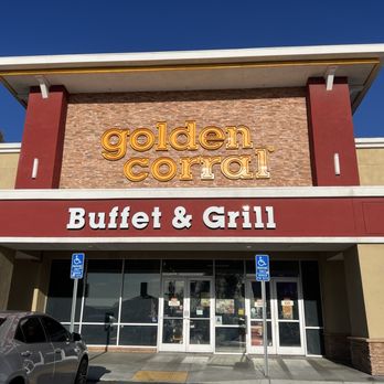 Golden Corral Buffet & Grill - Front - American Near Me - Moreno Valley, California