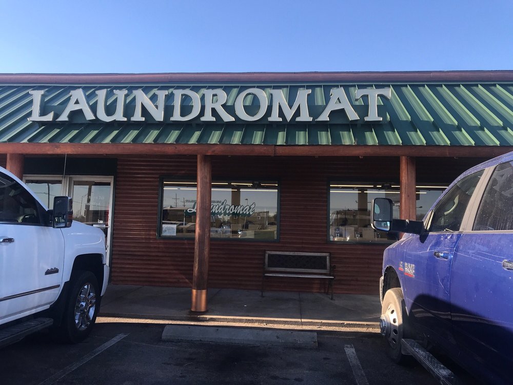 LAUNDRY Updated September 2024 1325 E 17th Ave, Hutchinson, Kansas Laundromat Yelp