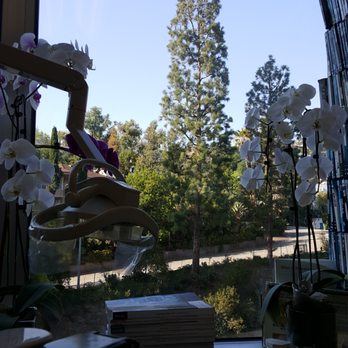 Anthony Mobasser - Celebrity Dentist - Cosmetic Dentists Near Me - Los Angeles, California