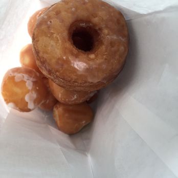 Happy Donuts - Donuts Near Me - Burlingame, California